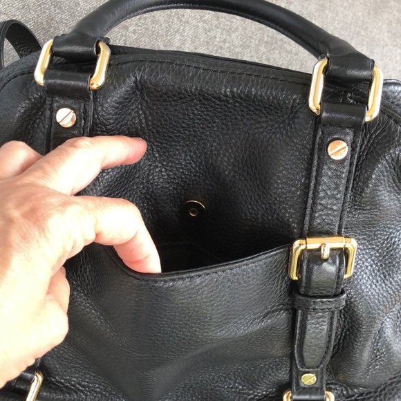 Used twice! - MICHAEL KORS Pebbled Leather Crossbody & Handbag - Picture 9 of 14